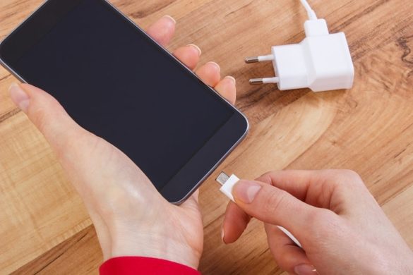 como cargar la bateria del movil